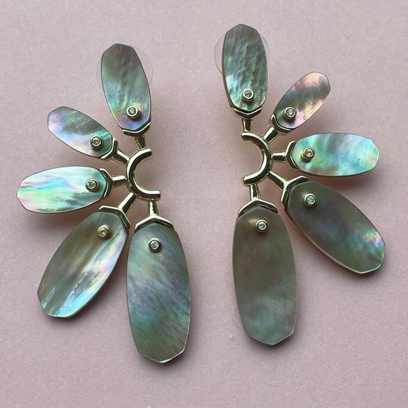 NWT Kendra Scott Ashlyn Mother Of Pearl Earrings Iridescent Brown + 14K Gold plt - Picture 3 of 9